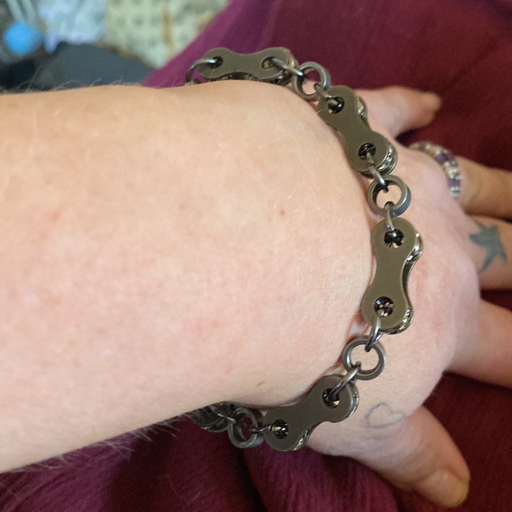 Chain bracelet with Rhinestone accents - Picture 3 of 3